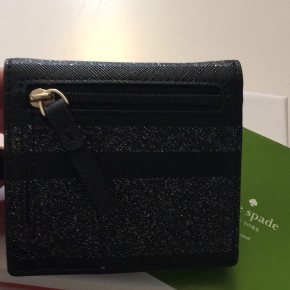 NWT Kate Spade wallet - Picture 3 of 4